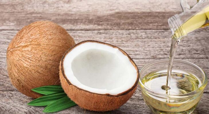 തേങ്ങയുടെ ലഭ്യതക്കുറവ് ; സംസ്ഥാനത്ത് എണ്ണ വില 400 കടന്നു